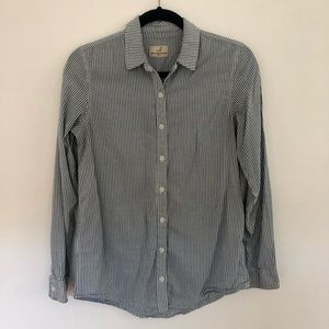Light weight fabric button down striped shirt